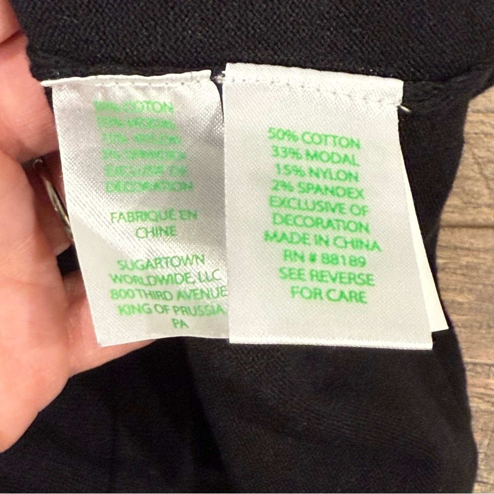 Lilly Pulitzer Edina Crewneck Sweater in Black - Picture 7 of 9